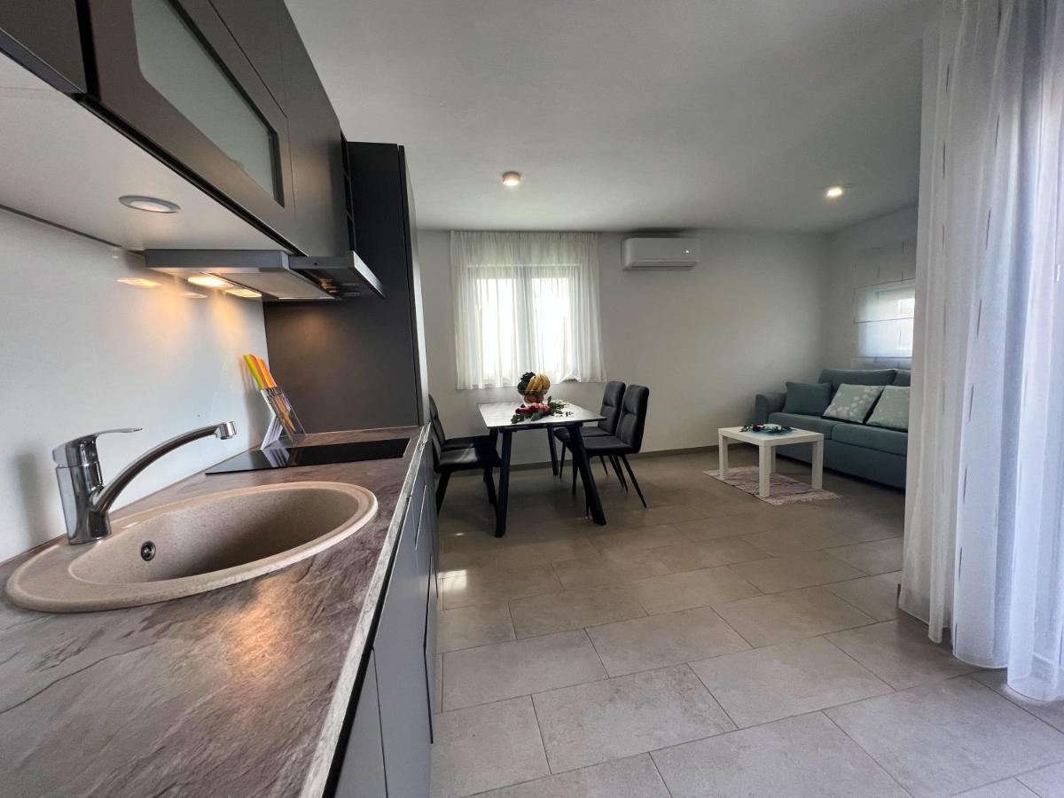 Apartments Dream House Zaton Затон Экстерьер фото